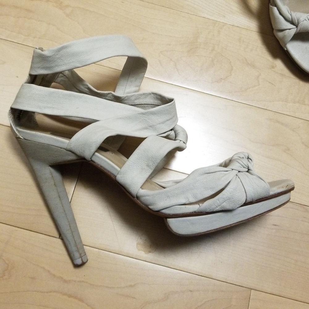 Bcbgmaxazria runway sandals - Picture 2 of 4